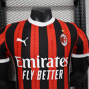 Camisa AC Milan I 24/25 - Jogador Masculina - Vermelha e preta