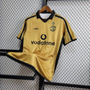 Camisa Manchester United RETRÔ DUPLA FACE 2001/02 Branca e dourada
