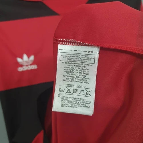 Camisa Flamengo Retrô I 1982 - Torcedor - Vermelha e Preta