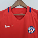 Camisa Retrô Seleção Chile I 2016/17 - Vermelha com detalhes em azul