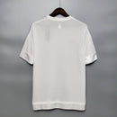 Camisa Retrô Real Madrid I 15/16 - Masculina - Branca com detalhes em cinza