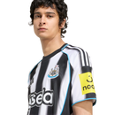 Camisa Newcastle United Home 25/26 - Torcedor Masculino - Preto e Branco