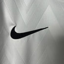 Camisa Seleção do Uruguai II 25/26 - Torcedor Masculina - Branca com detalhes em azul