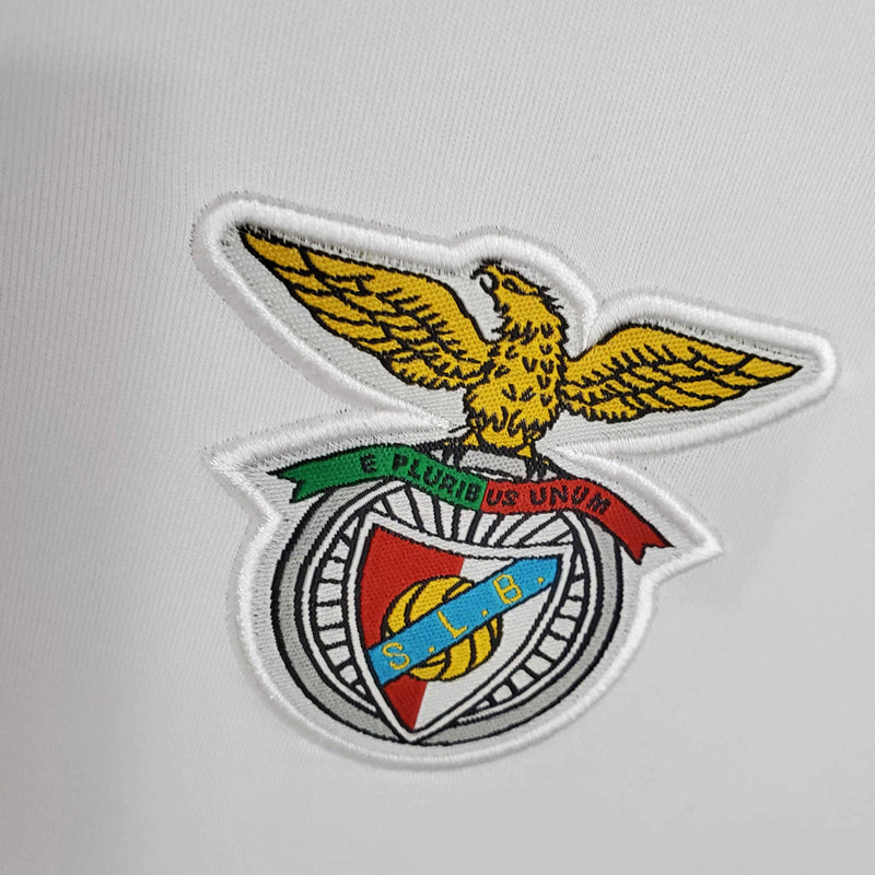 Camisa Retrô Benfica 2004/2005 - Torcedor - Branca com detalhes em vermelho