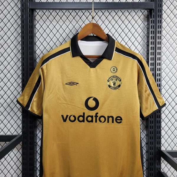 Camisa Manchester United RETRÔ DUPLA FACE 2001/02 Branca e dourada