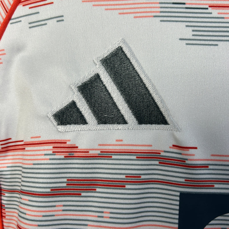 Kit Infantil Bayern de Munique II 25/26 - Creme