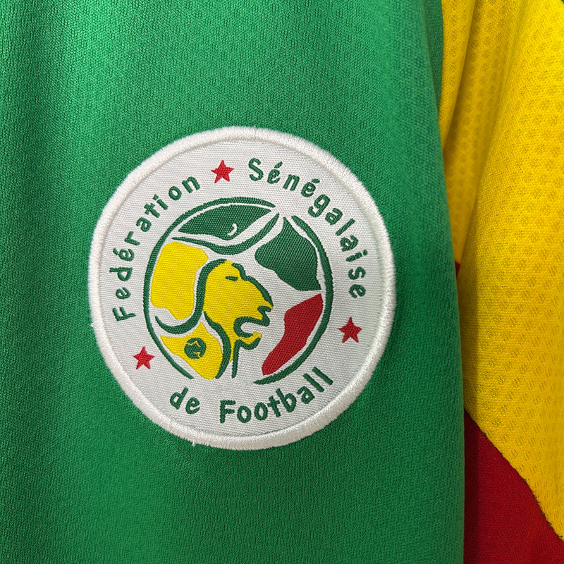 Camisa Retrô Seleção Senegal 2002 Away -Verde com detalhes vermelho e amarelo