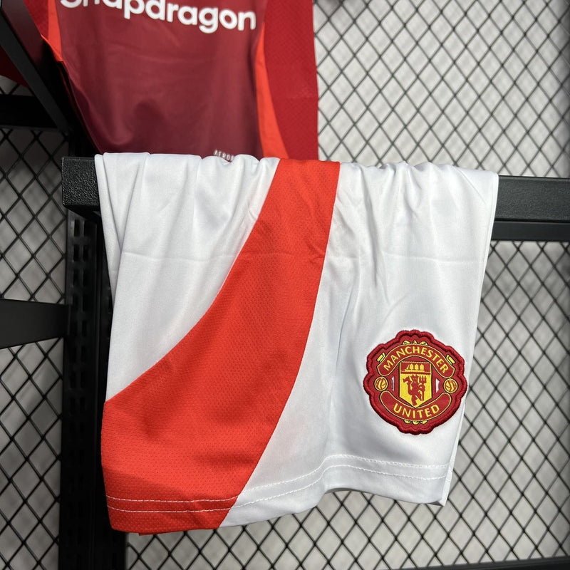 Kit Infantil Manchester United Titular 2024/25