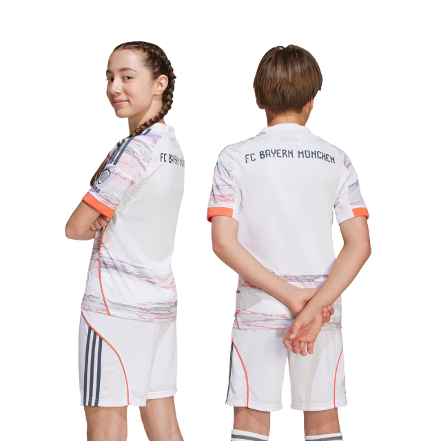 Kit Infantil Bayern de Munique II 25/26 - Creme