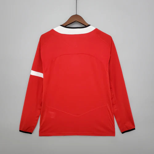 Camisa Retrô Manchester United I 2005 - Masculina - Vermelha com detalhes em preto e branco