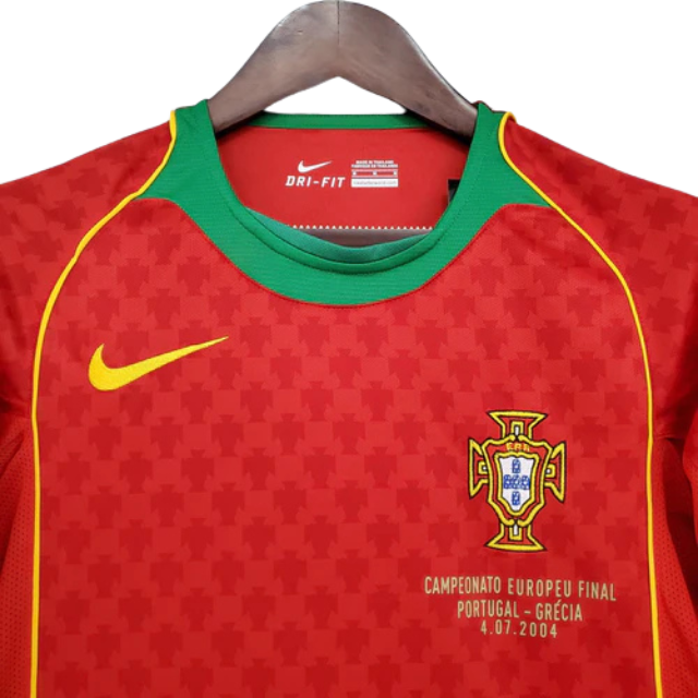 Camisa Retrô Seleção Portugal 2004 Home - Torcedor Masculina - Vermelha e verde