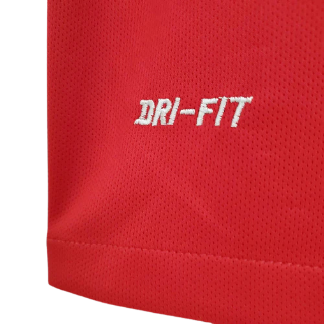 Camisa Retrô Seleção Portugal 2016/17 Home - Torcedor Masculina - Vermelha