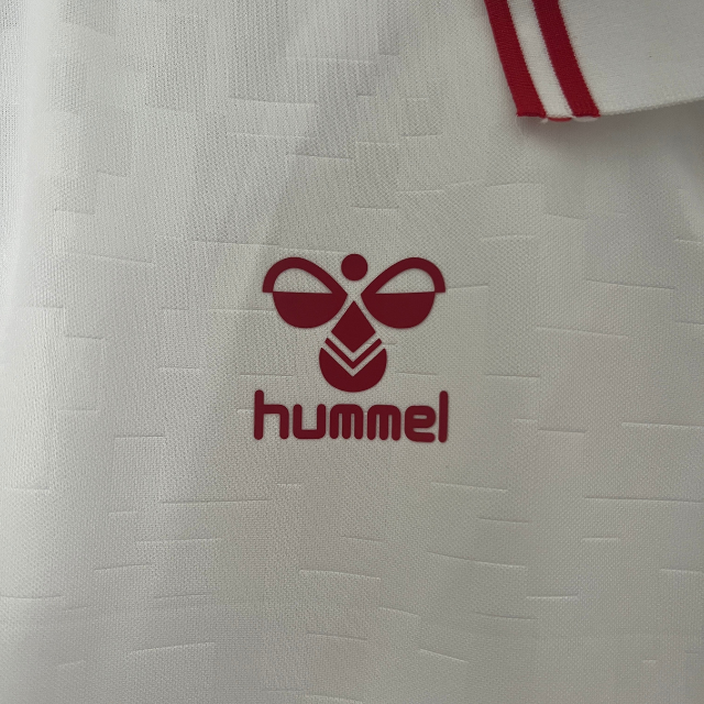 Camisa Seleção Dinamarca II 24/25 - Hummel - Masculina Torcedor - Branca