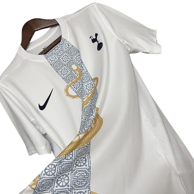Camisa Tottenham Pré Jogo Ano da Cobra 25/26 Torcedor - Branca