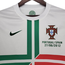 Camisa Retrô Seleção Portugal 2012/12 Away - Torcedor Masculina - Branca com detalhes vermelho e verde