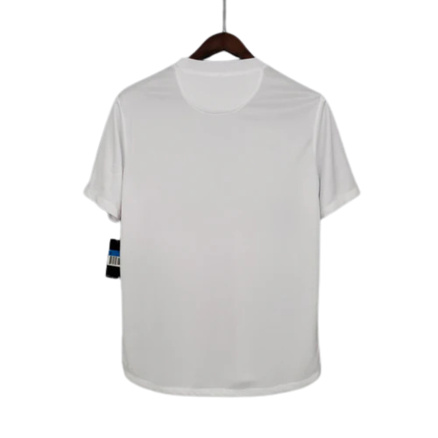 Camisa Retrô Seleção Portugal 2012/12 Away - Torcedor Masculina - Branca com detalhes vermelho e verde