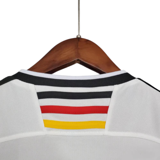 Camisa Retrô Seleção da Alemanha I 1998 - Branca com detalhes vermelho e amarelo