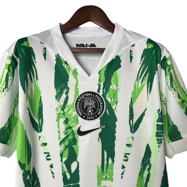 Camisa Nigéria I 25/26 - Torcedor Masculina -Branca com detalhes verde