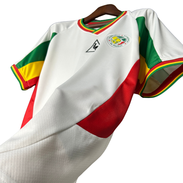 Camisa Retrô Seleção Senegal 2002 Home - Branca com detalhes amarelo e vermelho