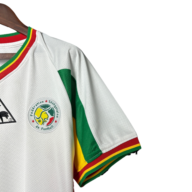 Camisa Retrô Seleção Senegal 2002 Home - Branca com detalhes amarelo e vermelho