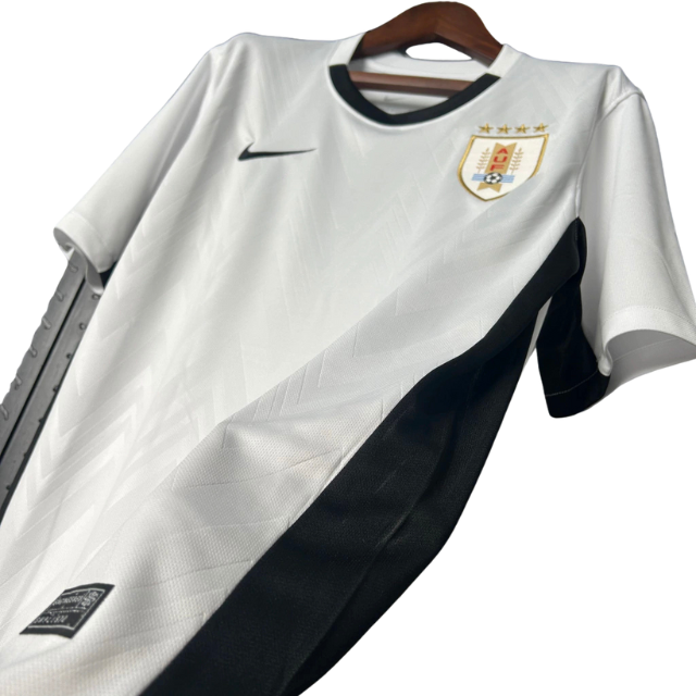 Camisa Seleção do Uruguai II 25/26 - Torcedor Masculina - Branca com detalhes em azul