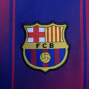 Escudo Barcelona 25/26 – Detalhe

Close do escudo do FC Barcelona bordado na camisa torcedor 25/26. Close do escudo do FC Barcelona bordado na camisa torcedor 25/26. Acabamento premium com fidelidade ao uniforme oficial.Acabamento , raphinha, yamal , lamine, lamine yamal  premium com fidelidade ao uniforme oficial.