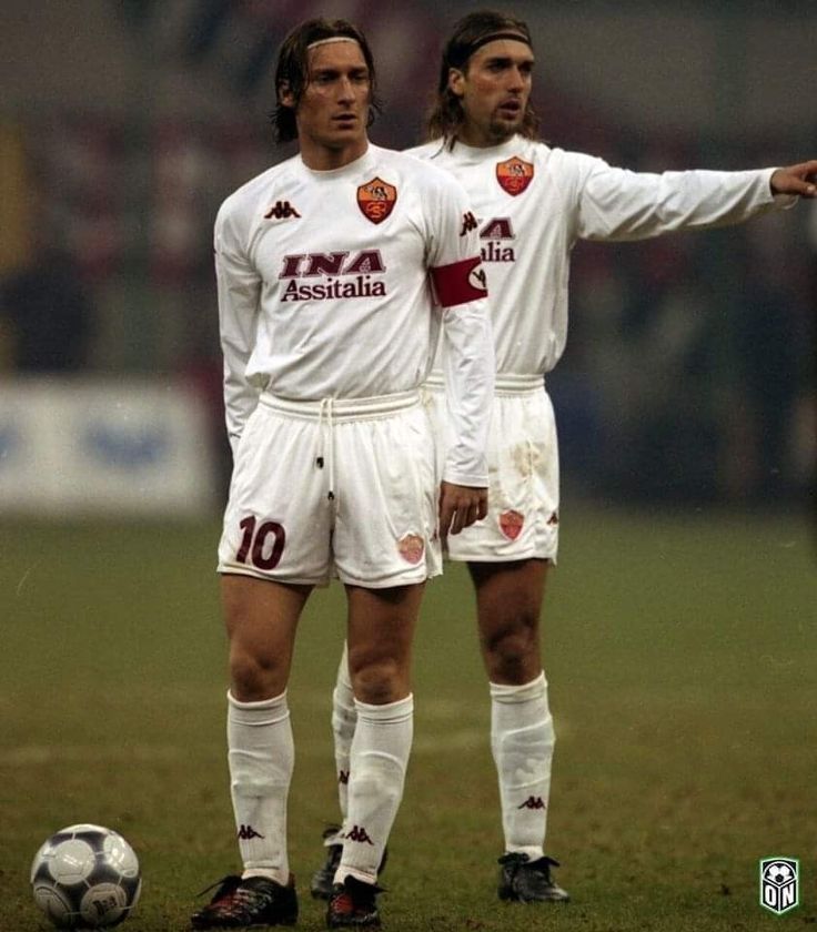 Camisa Retrô AS Roma 2001/01 Away