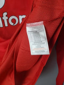 Camisa Retrô Manchester United I 2005 - Masculina - Vermelha com detalhes em preto e branco