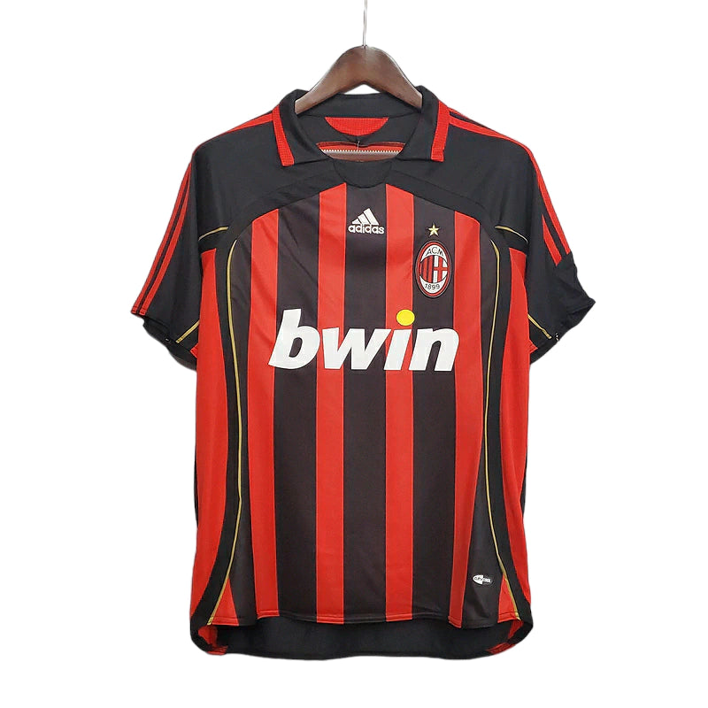 camisa retrô milan 2006 2007, camisa milan champions 2007, camisa milan antiga vermelha e preta, camisa milan kaká 2007, camisa ac milan retrô