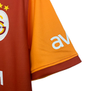 Camisa Retrô Galatasaray 13/14 home - Torcedor - Vermelha e amarela