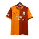 Camisa Retrô Galatasaray 13/14 home - Torcedor - Vermelha e amarela