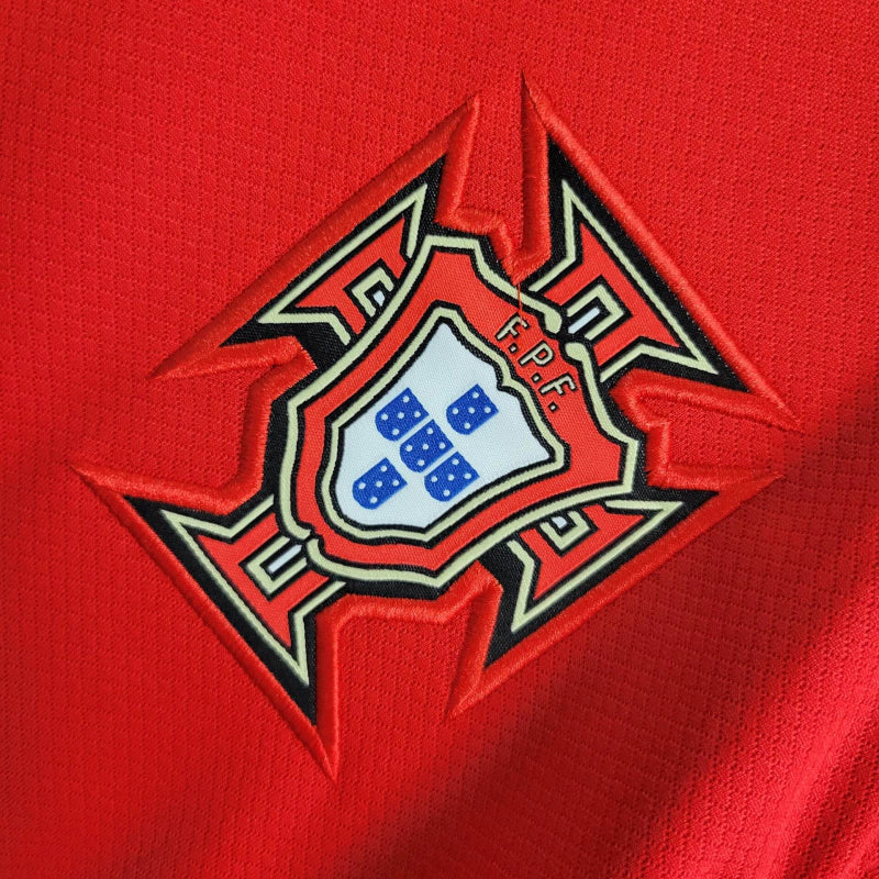Camisa Seleção de Portugal I Eurocopa 24/25 - Torcedor Masculina - Vermelha com detalhes em preto e verde