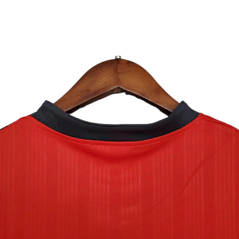 Camisa Retrô Seleção da Espanha I 1996 - Masculina - Vermelha com detalhes em azul