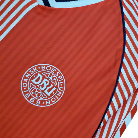 Camisa Dinamarca Retrô 1986 Vermelha e Branca - Hummel