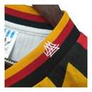 Camisa Retrô Seleção da Alemanha I 1994 - Torcedor - Branca com detalhes em amarelo e vermelho