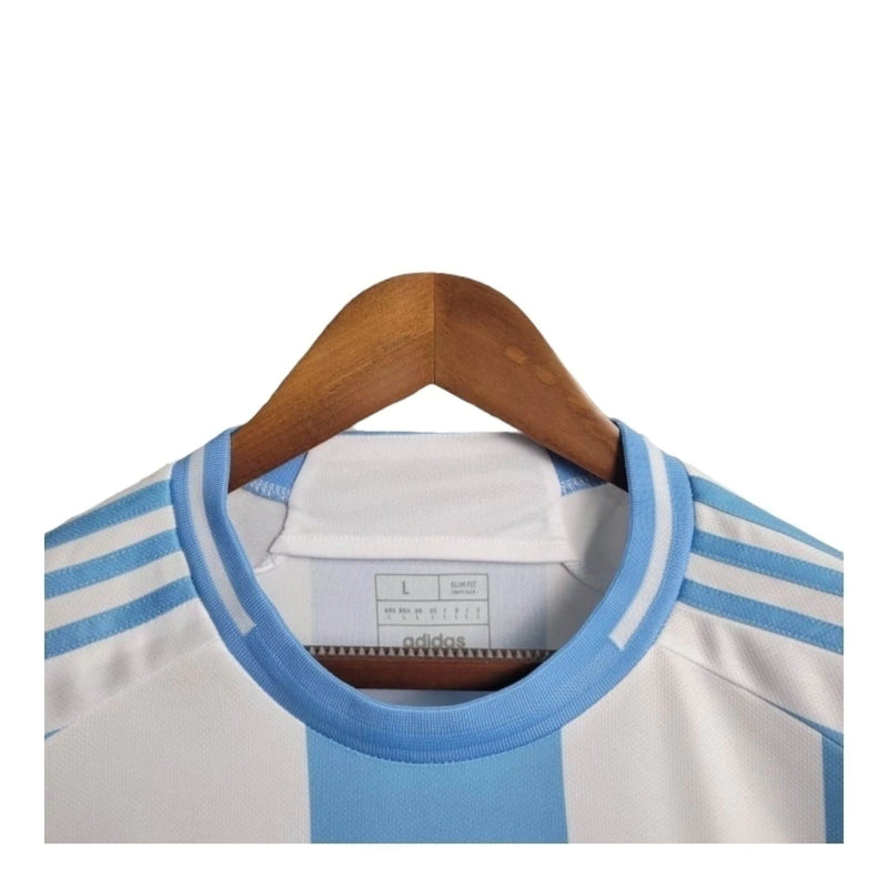 Camisa Seleção da Argentina I 24/25 - Torcedor Masculina - Azul e branca com detalhes em dourado
