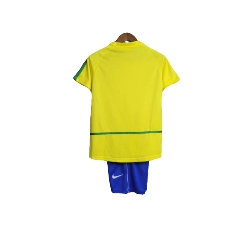 Kit Infantil Brasil Retrô 2002 - Amarelo com detalhes em verde