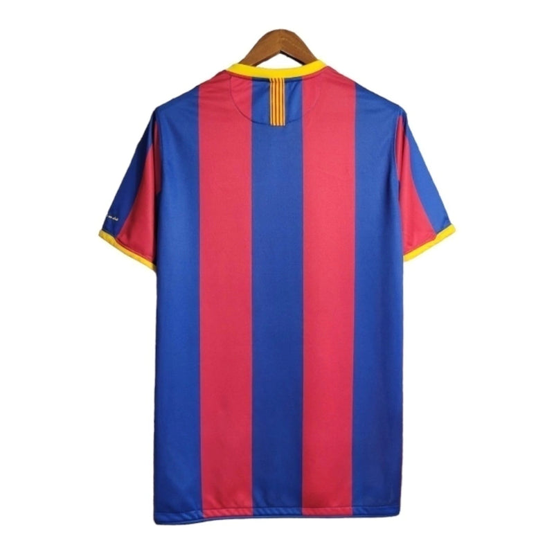 Camisa Retrô Barcelona I 10/11 - Masculina - Azul e vermelha com detalhes em amarelo