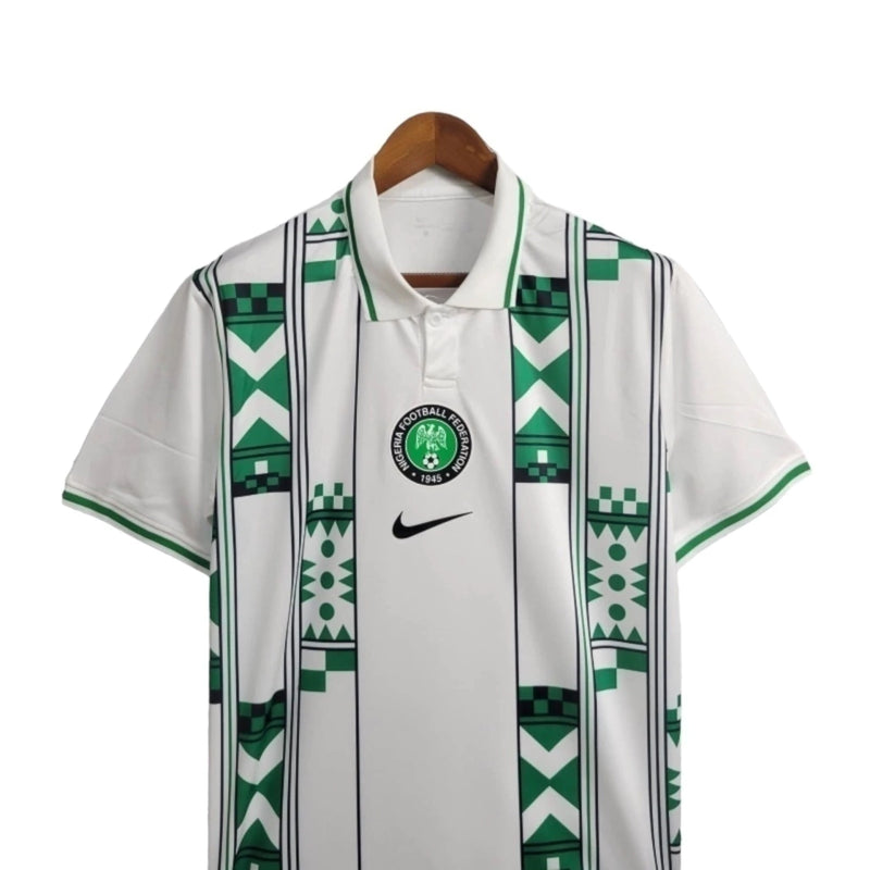 Camisa Nigéria 24/25 - Torcedor Masculina - Branca com detalhes em verde