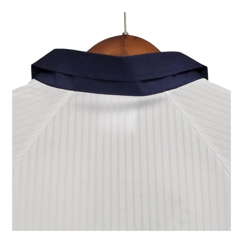 Camisa Retrô Seleção da Inglaterra I 1998 - Masculina - Branca com detalhes em azul e vermelho