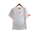 Camisa Retrô Seleção da Holanda II 2004 - Masculina - Branca com detalhes em laranja