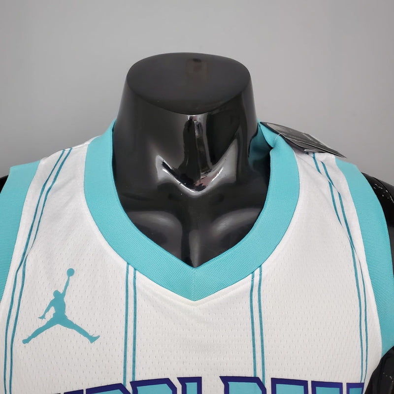 Regata Charlotte Hornets Masculina - Branca