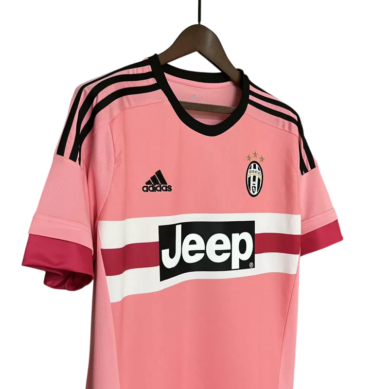 Camisa Retrô Juventus 2015/2016 - Masculina - Rosa com detalhes em preto