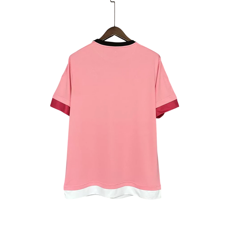 Camisa Retrô Juventus 2015/2016 - Masculina - Rosa com detalhes em preto